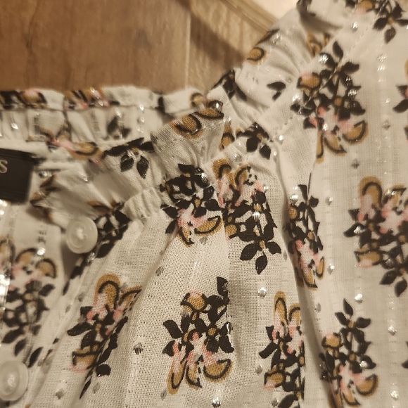 Talbots Floral Print Sleeveless Blouse With Black & Metallic Accents - NWT - Picture 3 of 8